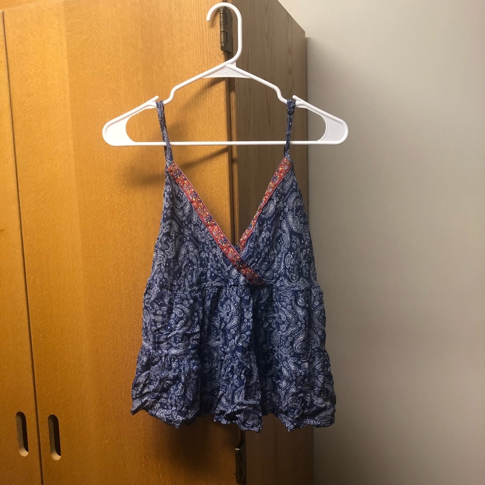 American Rag Cie Flowy V-Cut Top